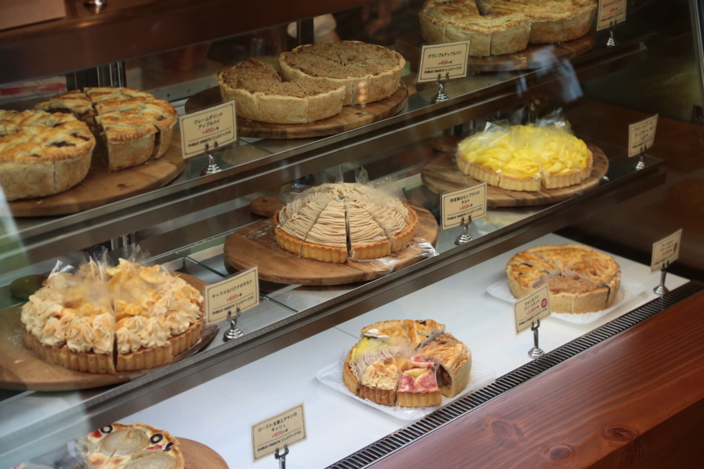 PUBLIC SWEETS TART＆PIE ﾊﾟﾌﾞﾘｯｸｽｲｰﾂ ﾀﾙﾄｱﾝﾄﾞﾊﾟｲ くまのこみち